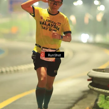 Runner Photo 7018771