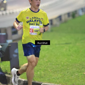 Runner Photo 7018812