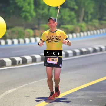 Runner Photo 7018848
