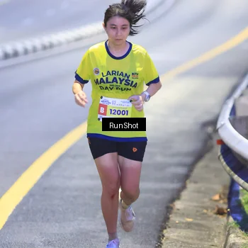 Runner Photo 7018934