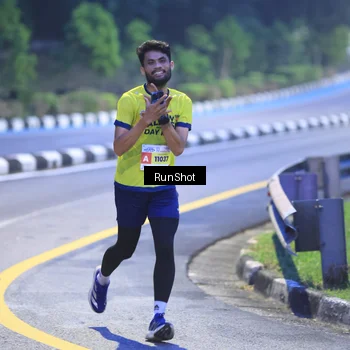 Runner Photo 7018987