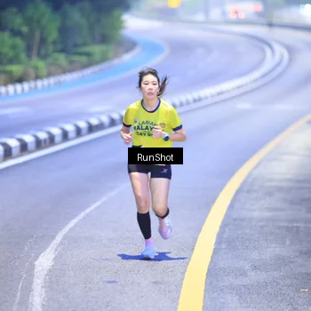 Runner Photo 7019017