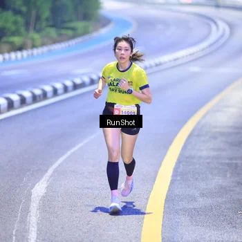 Runner Photo 7019026