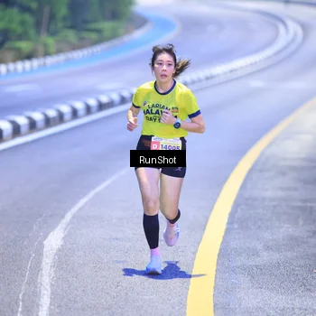 Runner Photo 7019031