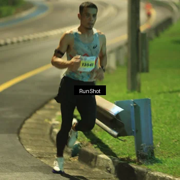 Runner Photo 7019041