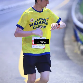 Runner Photo 7019058