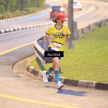 Runner Photo 7019081