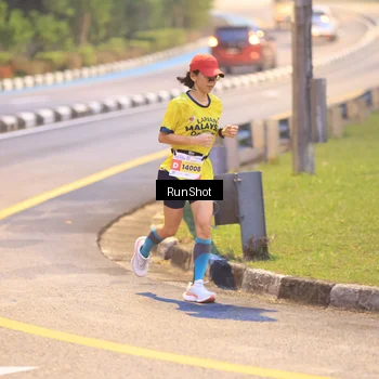 Runner Photo 7019093