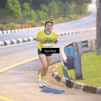 Runner Photo 7019094