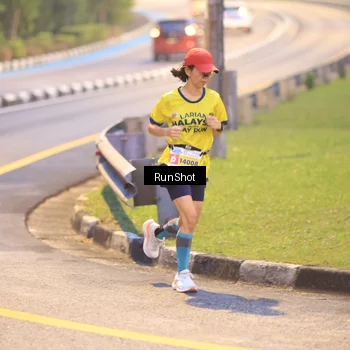 Runner Photo 7019110