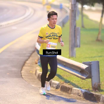 Runner Photo 7019145