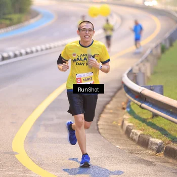 Runner Photo 7019158