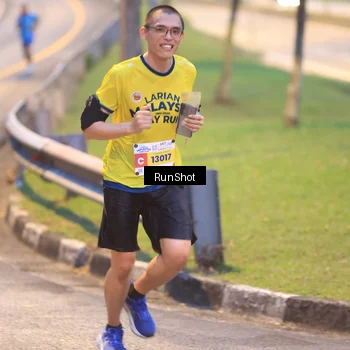 Runner Photo 7019184