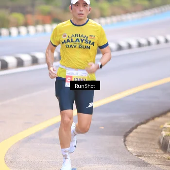 Runner Photo 7019265