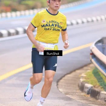 Runner Photo 7019310