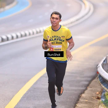 Runner Photo 7019321
