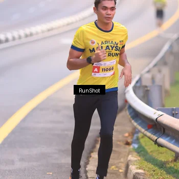 Runner Photo 7019324