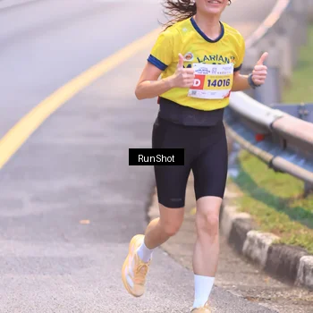 Runner Photo 7019371