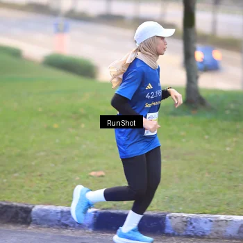 Runner Photo 7019501