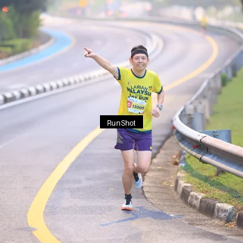 Runner Photo 7019514