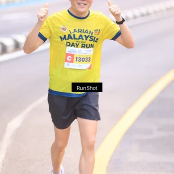 Runner Photo 7019543