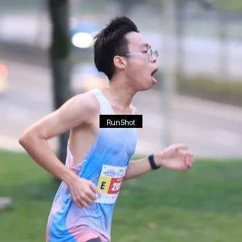 Runner Photo 7019699