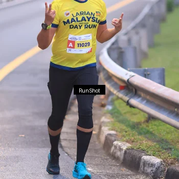 Runner Photo 7019738
