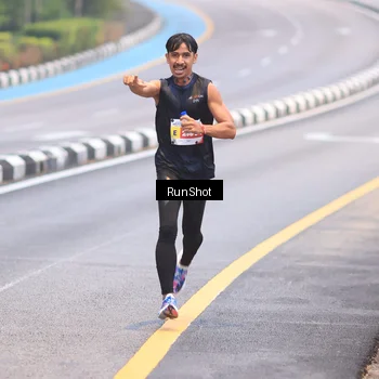 Runner Photo 7019748