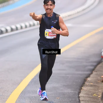 Runner Photo 7019765