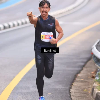 Runner Photo 7019775