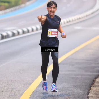Runner Photo 7019776