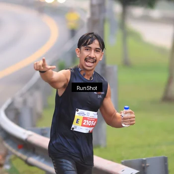 Runner Photo 7019787