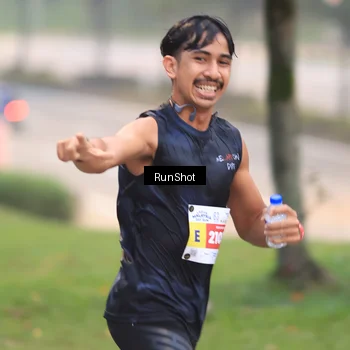 Runner Photo 7019817