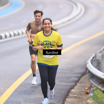 Runner Photo 7019823