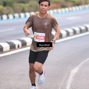Runner Photo 7019859