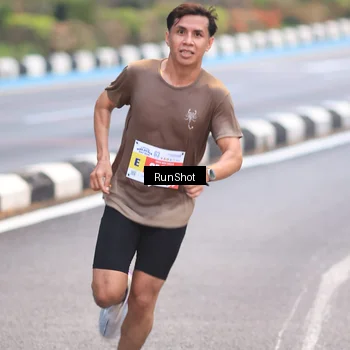 Runner Photo 7019863