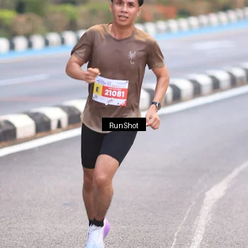 Runner Photo 7019864