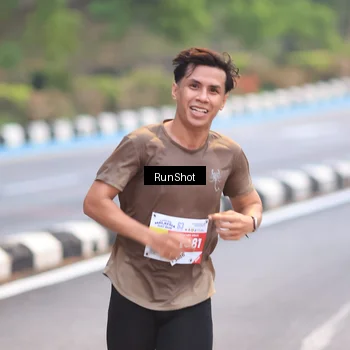 Runner Photo 7019874