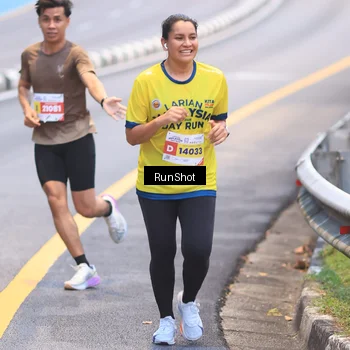 Runner Photo 7019875