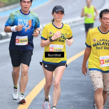 Runner Photo 7019923