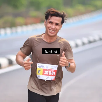 Runner Photo 7019924