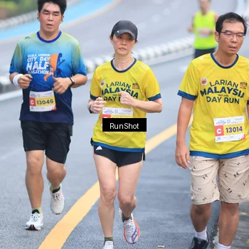 Runner Photo 7019933