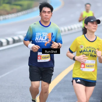 Runner Photo 7019937