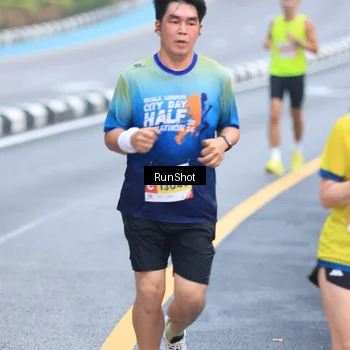 Runner Photo 7019939