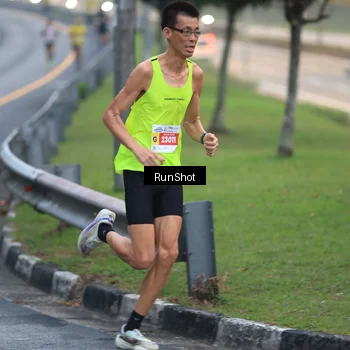 Runner Photo 7020074