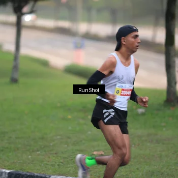 Runner Photo 7020100