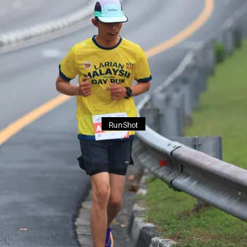 Runner Photo 7020101
