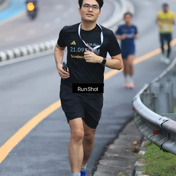Runner Photo 7020125