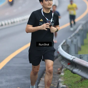 Runner Photo 7020131