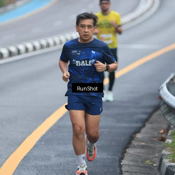 Runner Photo 7020135